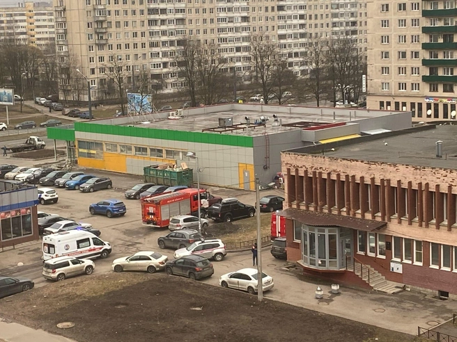 Источник: ДТП и ЧП | Санкт-Петербург | Питер Онлайн | СПб