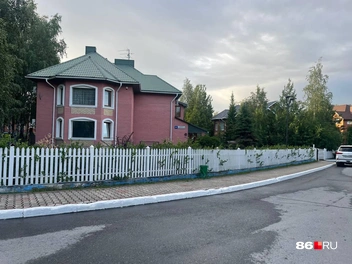 По тротуарам сложно было бы передвигаться с коляской | Источник: Катерина Абдулова / 86.RU