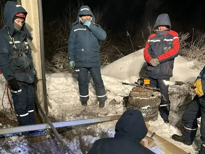 Ремонтные работы на линиях электропередачи велись всю ночь, однако сети продолжали выходить из строя под нагрузкой. | Источник: «Россети Урал»