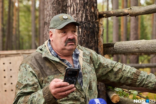 В детстве у Михаила Пахомова лосёнок жил прямо во дворе | Источник: Александр Ощепков / NGS.RU