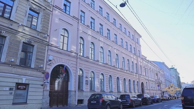 В Петербурге раскрыли финансовую пирамиду: аферисты надули не менее 200 человек | Источник: Ирина Волк