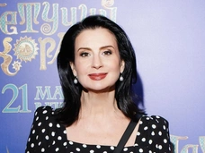 «Они разные по всем статьям — от темперамента до вкуса»: фото Стриженовой с годовалыми внуками-близнецами