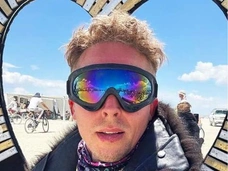 Отец убитого на Burning Man Вадима Круглова сделал заявление, обратившись к Дональду Трампу