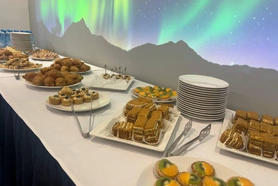 Фуршет для журналистов на пресс-конференции Чибиса