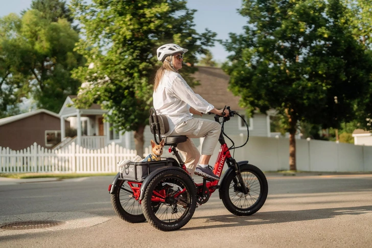 Весит 38 кг и разгоняется до 32 км/ч: Velotric выпустила складной трехколесный электротрицикл | Источник: Velotric