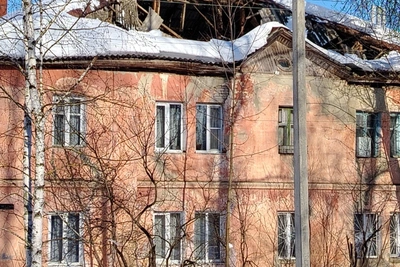 В Арзамасе снег обрушил кровлю жилого дома