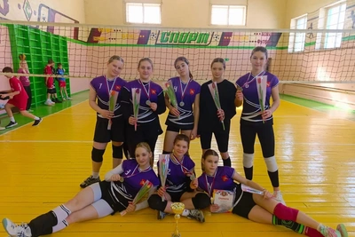 Серебро на волейбольном турнире у девушек