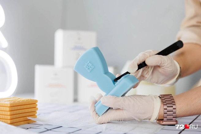 Эти свечи ручной работы свели нас с ума невероятным ароматом: ирисок и печенья | Источник: Ирина Шарова / 72.RU