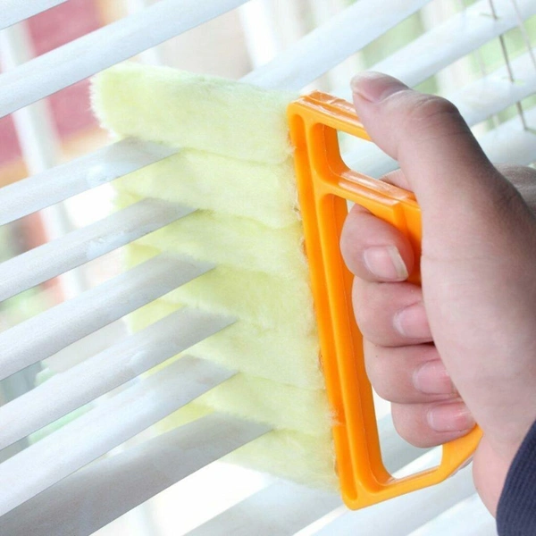 Щетка для чистки жалюзи Blinds Brush