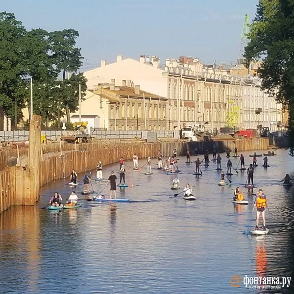 Десятки саперов вышли в Мойку у Новой Голландии | Источник: читатель «Фонтанки» Евстолий Поднебесников