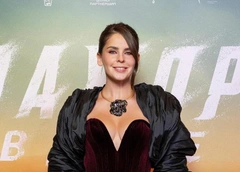 Чинарев с женой оделись в черное, Моряк напомнила русалку, Диброва разговорилась: показ «Мажора в Дубае» без Прилучного