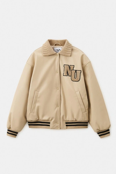 Вне офиса: как деловой стиль стал частью повседневной моды и культуры