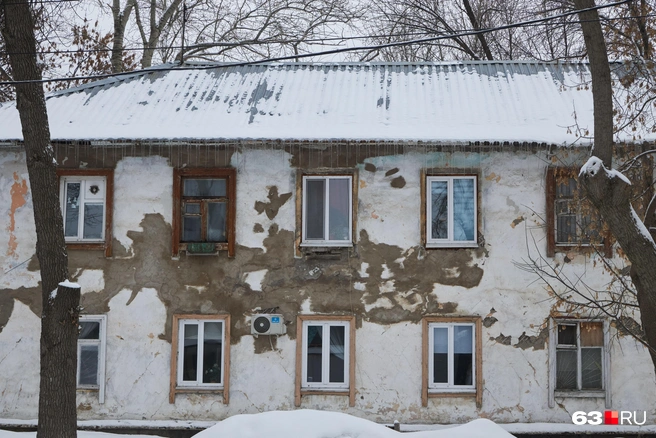 Сосульки не особо большие, но ритмичные | Источник: Роман Данилкин / 63.RU
