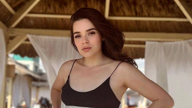 Аделина Сотникова: олимпийская чемпионка, которая скрывает личную жизнь (фото красотки в день рождения)