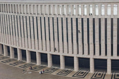 Galitsky's Fairy Tale Over? Krasnodar Park Begins Removing New Year Illuminations