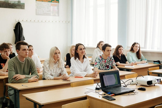 Будущие экономисты и управленцы проходят практику на предприятиях горно-металлургической отрасли | Источник: Татьяна Кошутина