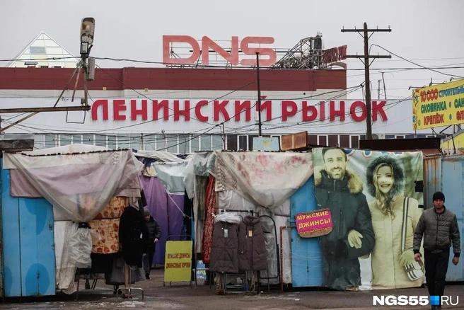 Посмотришь на такое, и кажется, что 1990-е не закончились | Источник: Евгений Софийчук / NGS55.RU