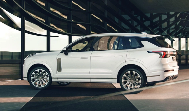 Nordcross чуть крупнее Volvo XC90&nbsp;— длина 5042&nbsp;мм | Источник: Lynk &amp; Co / lynkco-cars.ru