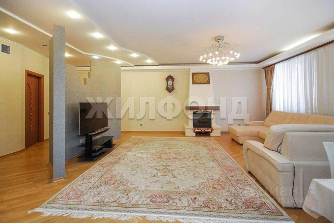 Общая площадь квартиры — 251 квадратный метр | Источник: N1 / Жилфонд