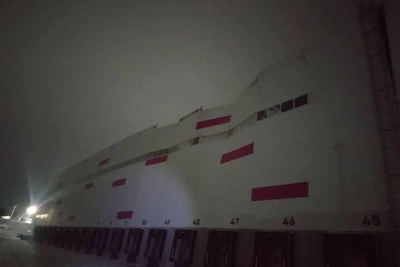 Обрушение кровли на хабе Wildberries в Кузбассе, есть пострадавшие