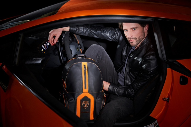 Фото №1 - Piquadro и Lamborghini представили рюкзак Bagmotic Special-Edition Automobili Lamborghini Backpack на Женевском автосалоне 2019