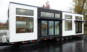 Если выпало в Империи родиться: оцените просторный дом-прицеп для жизни у моря