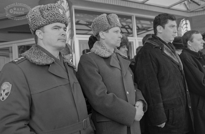 Командующий Забайкальским пограничный округом Виктор Войтенко (крайний слева) | Источник: Евгений Епанчинцев