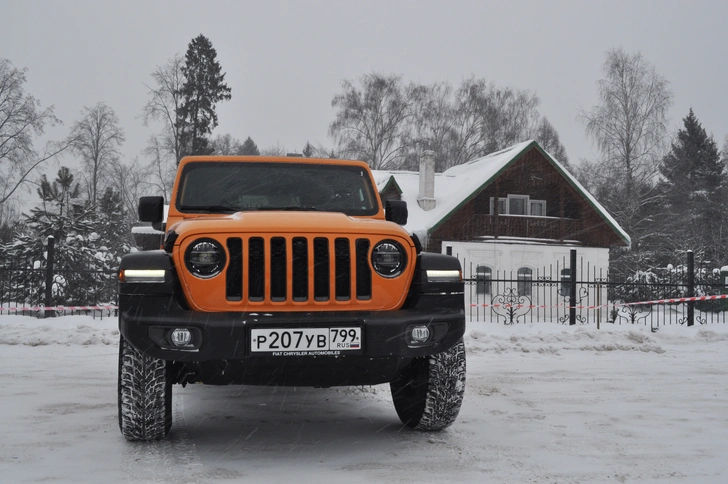 Почему Jeep Wrangler Rubicon — идеальная машина для зимней городской езды