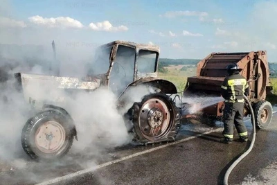 17 выездов за сутки: дом, постройки, трактор и боеприпасы