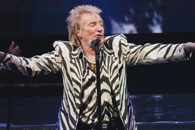 Род Стюарт в 81 год: опасаются, что его легкие не выдержат тренировок