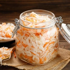 Когда квасить капусту по лунному календарю: 3 простых рецепта