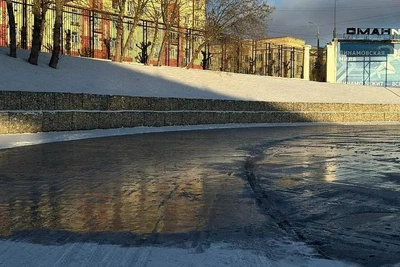 В Ижевске заливают каток на стадионе «Динамо»
