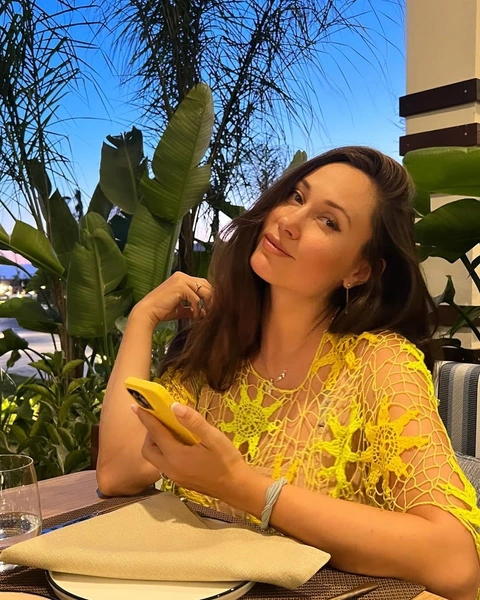 Елена Товстик | www.starhit.ru