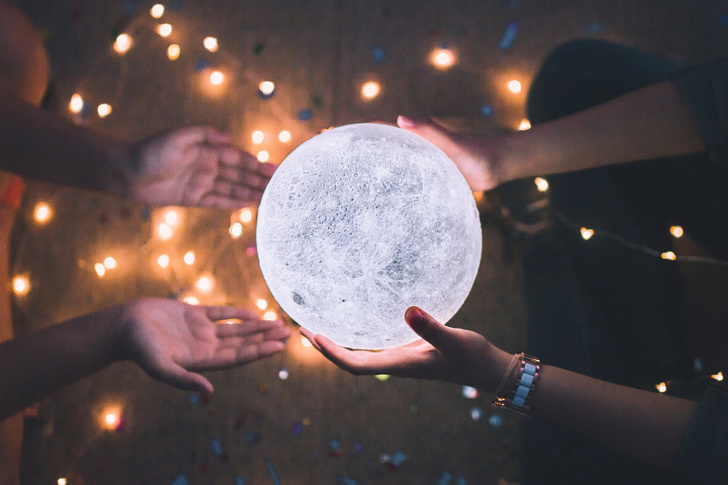 «Набираемся сил вместе с растущей Луной»: астролог составил прогноз на неделю с 16 по 22 ноября