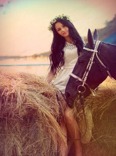 Девушки на коне: самые романтичные наездницы Ульяновска