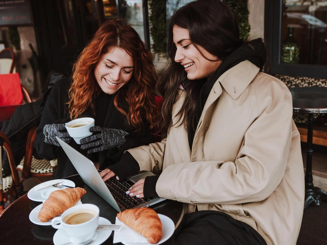 Гороскоп на неделю с 23 по 29 декабря: кого ждет новогодняя романтика, а кого — денежный подарок | marieclaire.ru