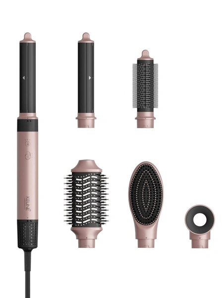 Мультистайлер Airflow Style Pro 6 в 1 KeuneБренд профессиональной косметики для волос представил мультистайлер — прибор для стайлинга волос в домашних условиях. У стайлера 6 насадок: среди них брашинг для прикорневого объема, фен для быстрой сушки и цилиндрические насадки, которые помогут сделать упругие локоны. У стайлера мощный мотор, два уровня мощности и три режима температуры, которые делают процесс укладки более быстрым, комфортным и щадящим для волос.