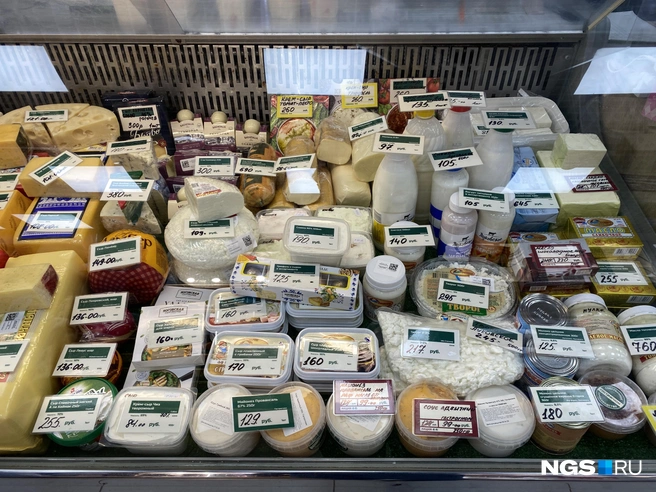 В «Гастрогноме» есть продукция «Брюкке», но можно найти и товары и других производителей  | Источник: Стас Соколов / NGS.RU