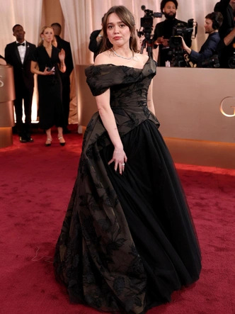 Модный провал: 10 худших образов церемонии &laquo;Золотой глобус&nbsp;&mdash; 2026&raquo;