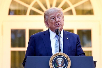 Трампу припомнили шутку о помощи после урагана