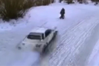 Drunk Driver Hits Family with Child in Chita — Video