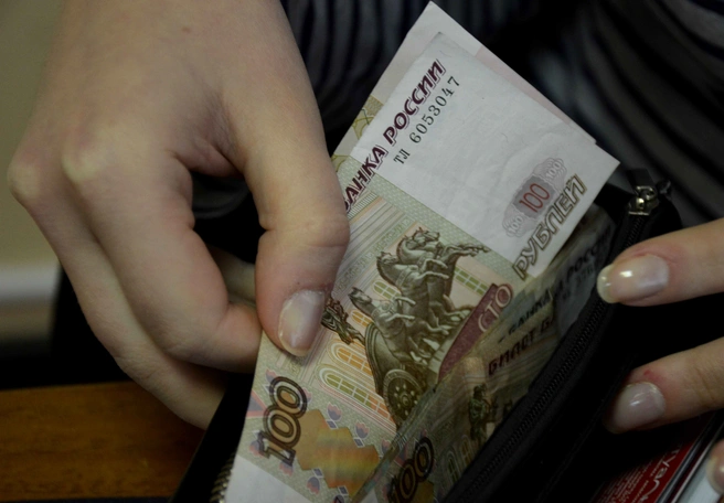 Средняя зарплата рязанцев в апреле выросла на 10,9% | ya62.ru