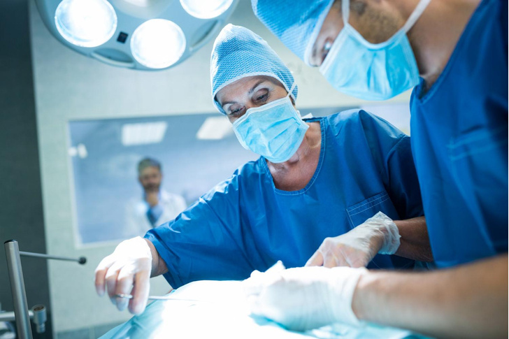 В Сочи хирурги забыли скальпель в кишечнике женщины, которая болеет раком