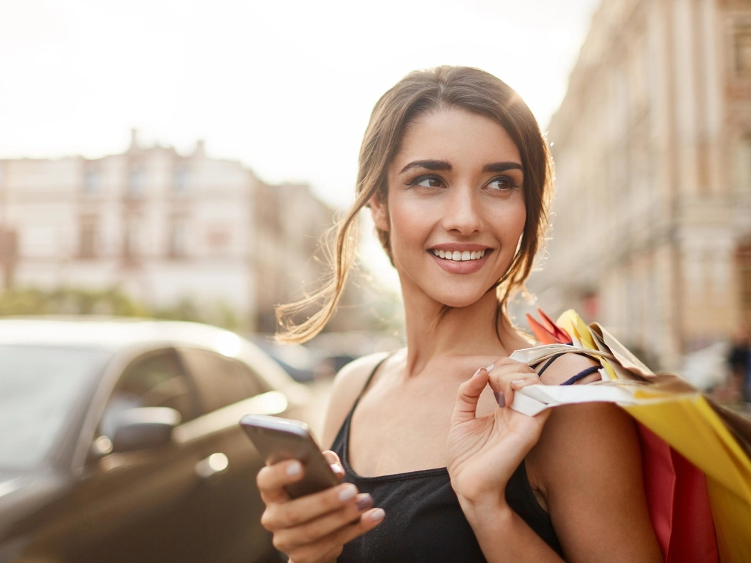 Незаменимый помощник: какой смартфон нужен современной девушке? | marieclaire.ru