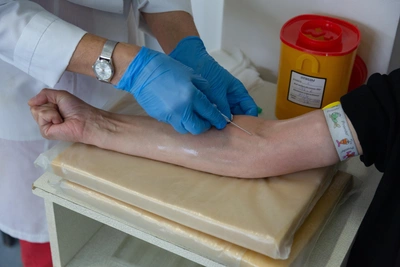 Волгоградский инвалид ждет анализов для операции