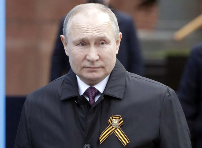 Во время речи на Параде Победы Путин заявил об оставшихся с войны «недобитых карателях» | ya62.ru