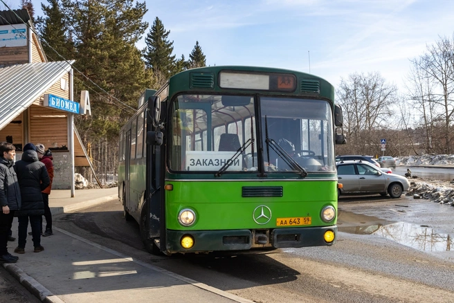 Такой Mercedes-Benz O305 изображен на карте. Эти автобусы ещё можно изредка увидеть на улицах Перми | Источник: Владимир Зыкин