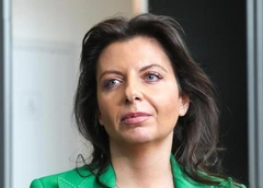 Симоньян, вынужденная носить парик: «Я мужа два месяца назад похоронила — как можно всерьез переживать о волосах?»