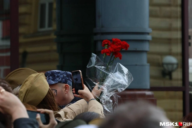 Все сохраняют моменты в памяти по-своему | Источник: Артем Устюжанин / MSK1.RU