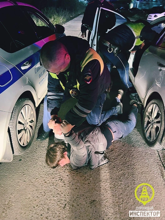 Полицейские Петербурга выпустили 27 пуль по машине юного водителя, который удирал «как в последний раз» | www.fontanka.ru